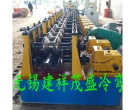 江阴护栏板成型设备 专业生产加工厂家